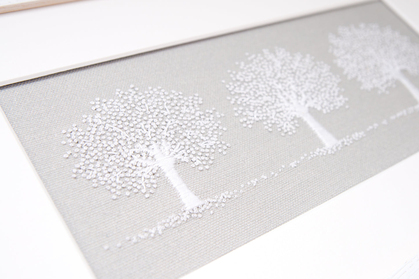 angled view of this completed kit to show the details of the French knots.